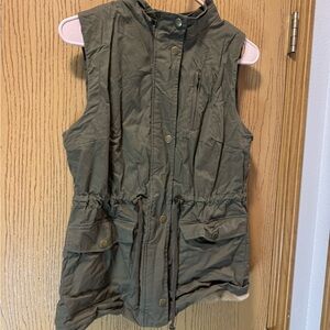 Love Tree Olive Sleeveless Vest